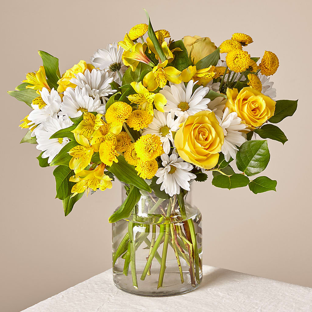 Sunny Sentiments Bouquet – Moreno Valley Flower Box, Moreno Valley CA