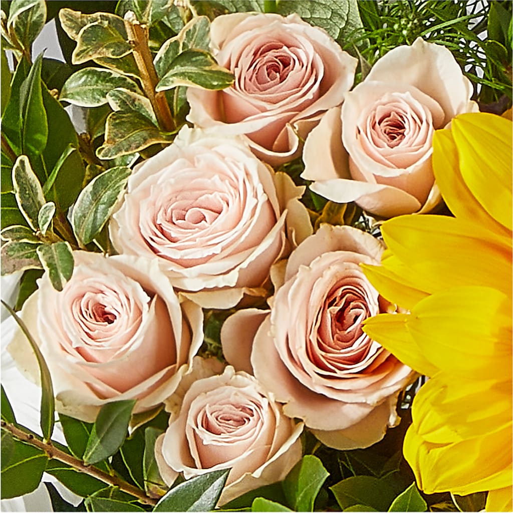 The Good Life Bouquet –  Moreno Valley Flower Box, Moreno Valley CA