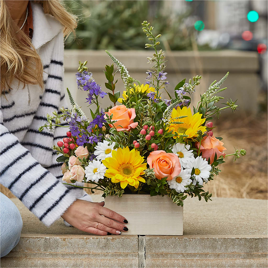 The Good Life Bouquet –  Moreno Valley Flower Box, Moreno Valley CA