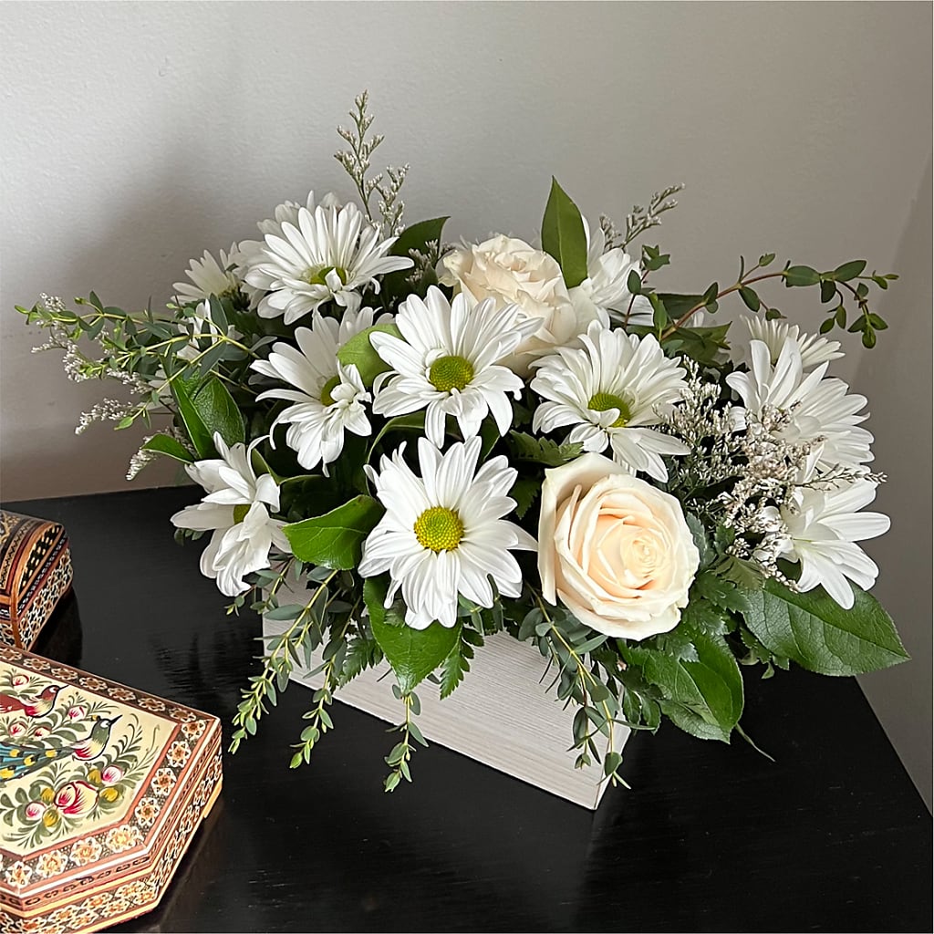 Fresh Linen Box Bouquet –  Moreno Valley Flower Box, Moreno Valley CA