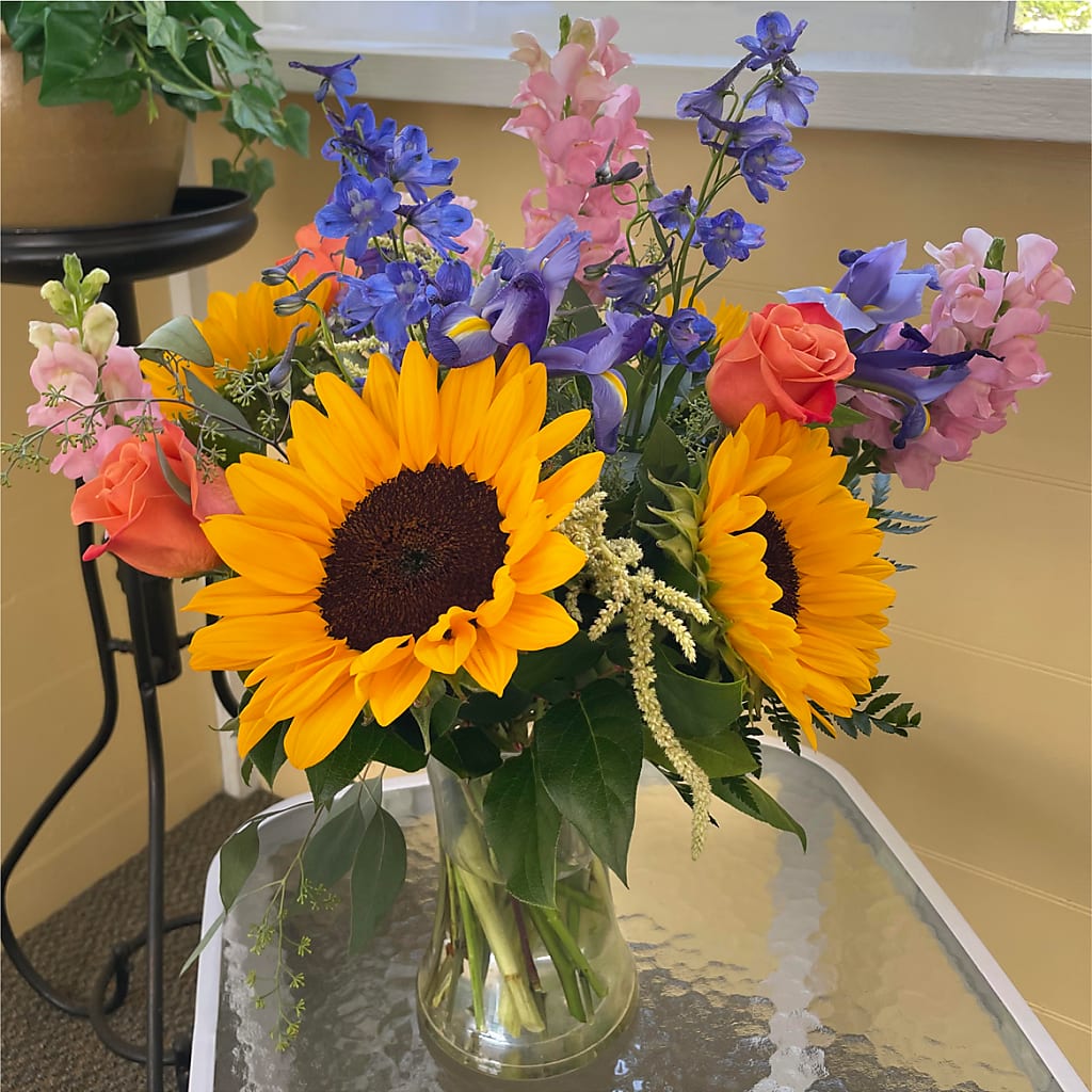 Rays of Life Bouquet –  Moreno Valley Flower Box, Moreno Valley CA