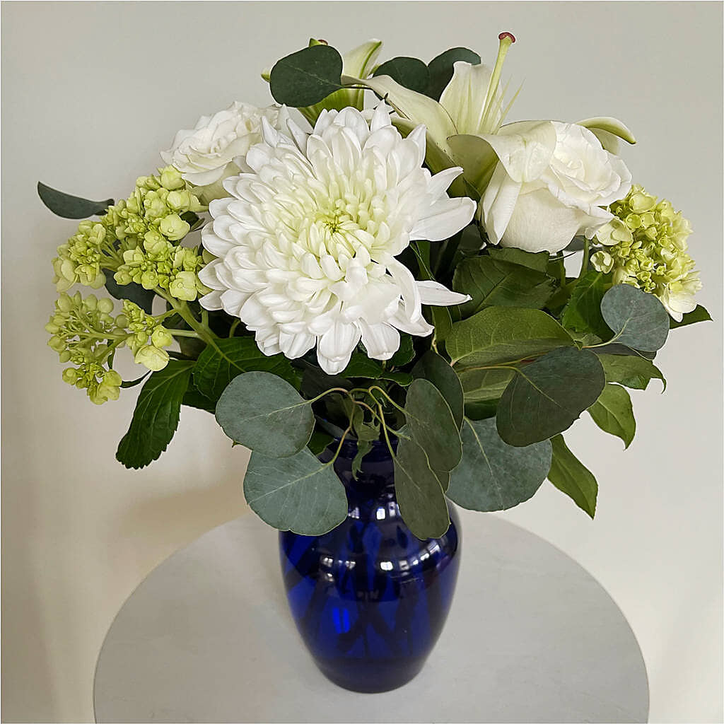 Snowy Dreams Bouquet –  Moreno Valley Flower Box, Moreno Valley CA