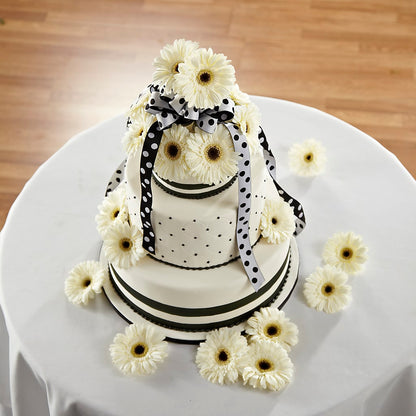 Simple Sophistication Cake Décor –  Moreno Valley Flower Box, Moreno Valley CA